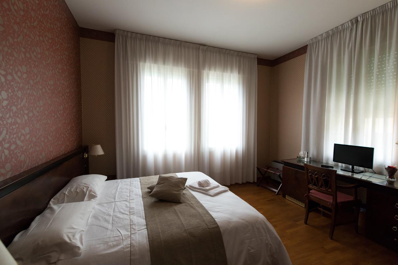 Villa Lussana Teolo Esterno foto
